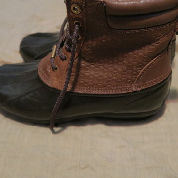 Michael Kors Easton MK Logo Leather Waterproof Rain Booties Ankle Boots Shoes 9 - Picture 1 of 10